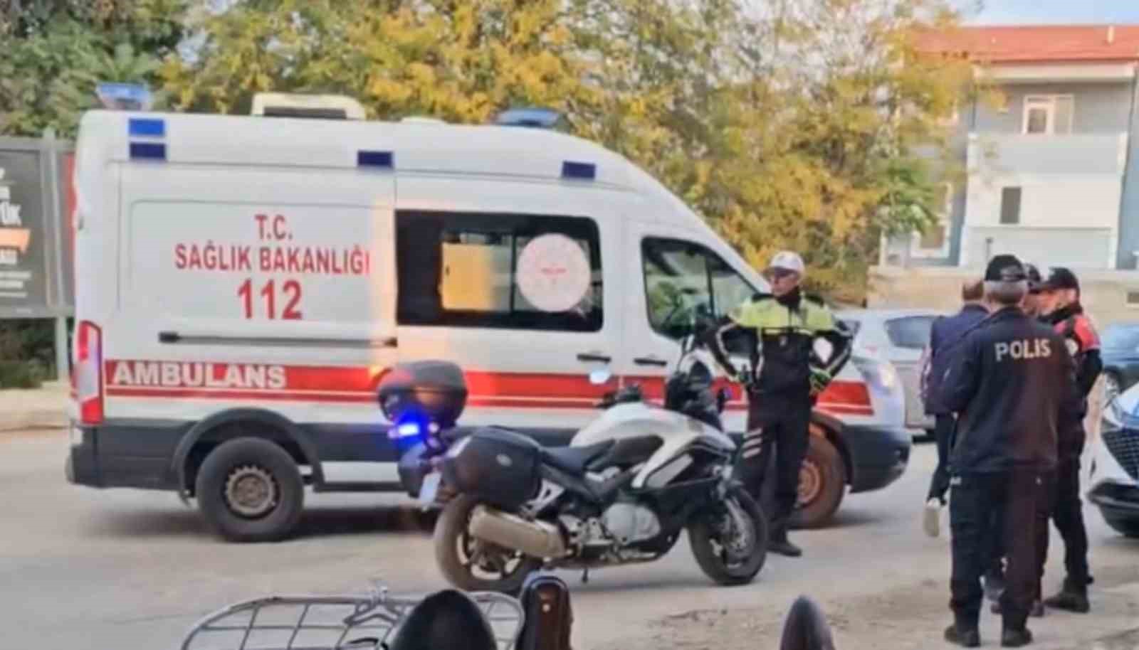 edirnede feci kaza otomobilin altinda kalan yasli adam yasamini yitirdi 1 HqqDZ4SK
