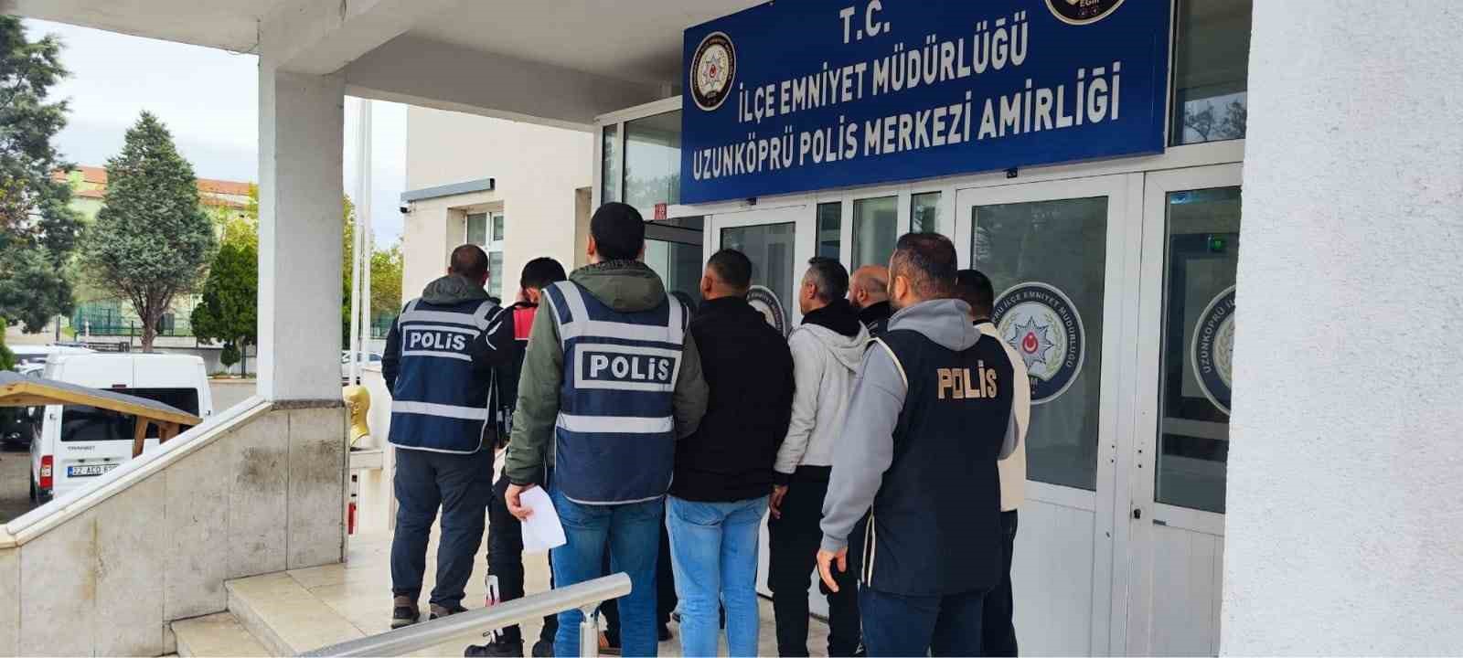 edirnede hapis cezasi ile aranan 5 kisi yakalandi 0 atRyKSmM