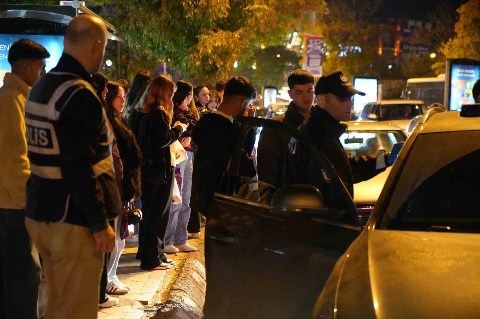 Edirne’de huzur için "Narko-Asayiş" uygulaması 8 edirnede huzur icin narko asayis uygulamasi 4 jP72hbeP