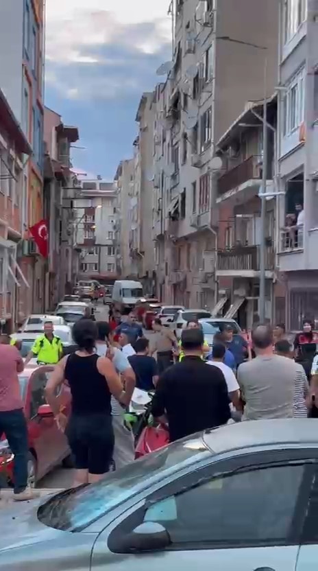Edirne’de iki aile arasındaki kavgayı polis ayırdı 4 edirnede iki aile arasindaki kavgayi polis ayirdi 0 FGi39bWc
