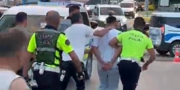 edirnede-iki-aile-arasindaki-kavgayi-polis-ayirdi-DRBRtnF1.jpg