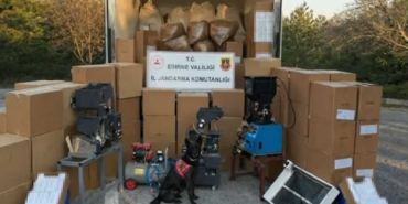 edirnede-kacak-tutun-operasyonu-tonlarca-malzeme-ele-gecirildi-fvPyvdrR.jpg