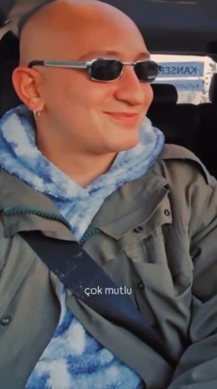 edirnede kanseri yenen genc mimari vatandaslar trafikte korna calarak kutladi 5 dyOZyUpk