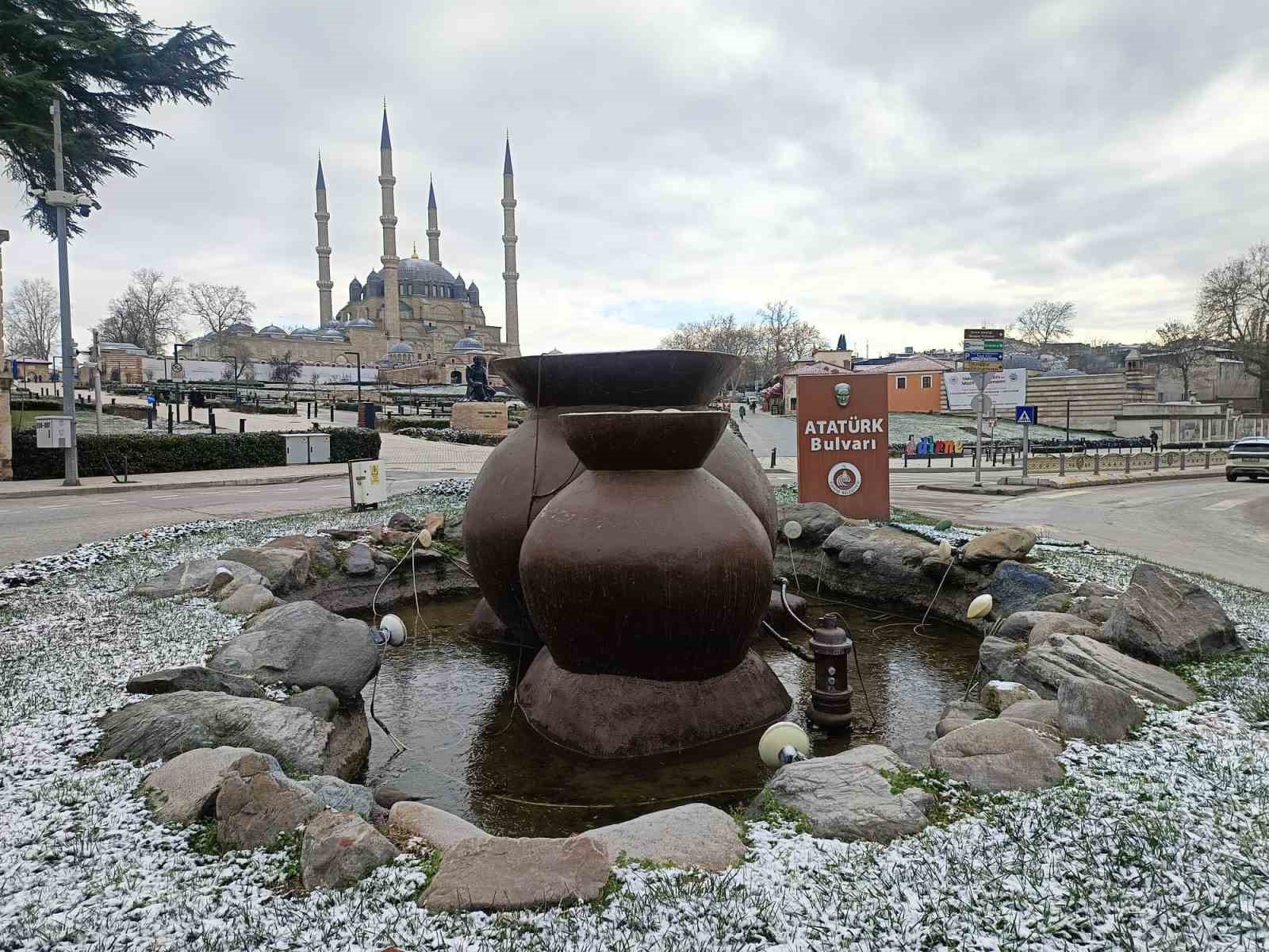 edirnede kar gitti ayaz geldi pandemi gunlerini aratmayan sessizlik 4 tMqnXzuT