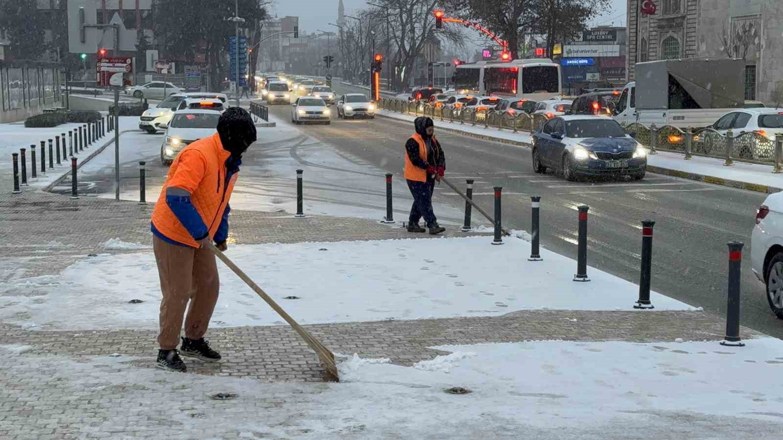 edirnede kar yagisi etkili oluyor 2 9sBFi2vR
