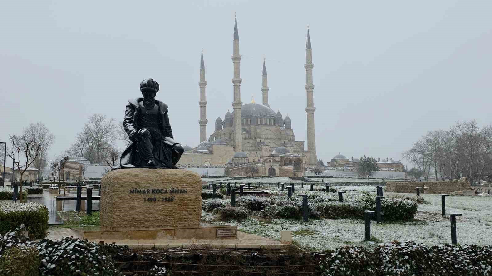edirnede kar yagisi yeniden basladi 2 Qibnuy39