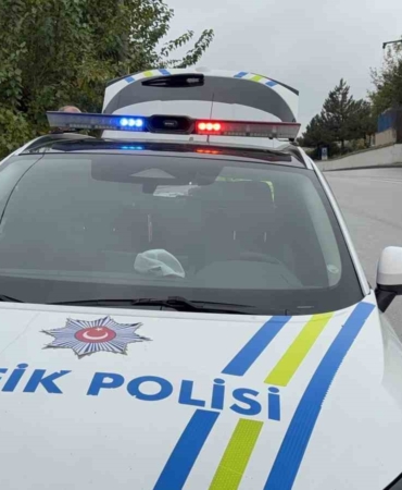 edirnede-motosiklet-devrildi-2-yarali-2n1CFSv6.jpg