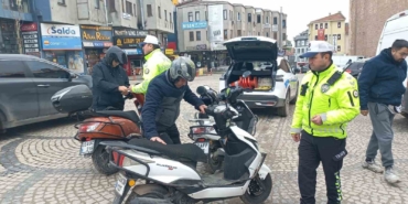 edirnede-motosiklet-suruculerine-trafik-denetimi-vjjkSYqZ.jpg