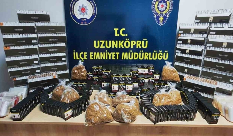 edirnede-on-binlerce-kacak-makaron-ele-gecirildi-OMCiuTSw.jpg
