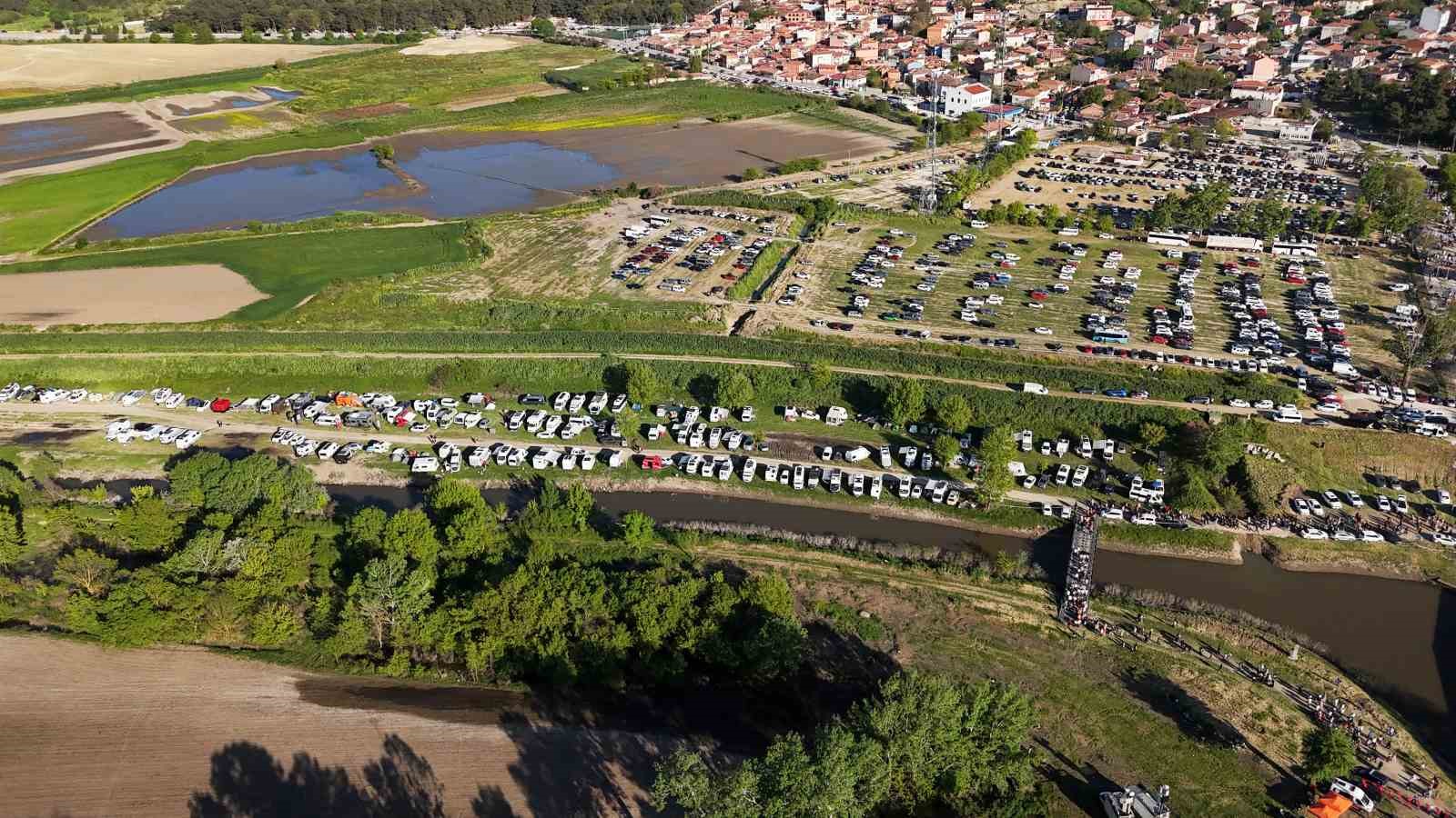 Edirne’de oteller doldu, ziyaretçiler çadır ve karavanlara yöneldi 4 edirnede oteller doldu ziyaretciler cadir ve karavanlara yoneldi 0