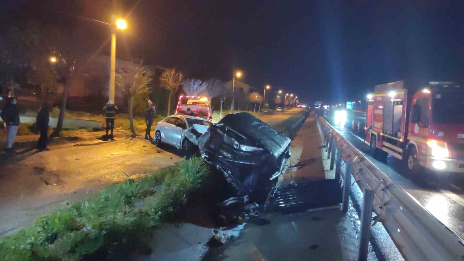 edirnede otomobil ile cipin carpistigi kazada 3 kisi yaralandi 2 FS3AnY5g