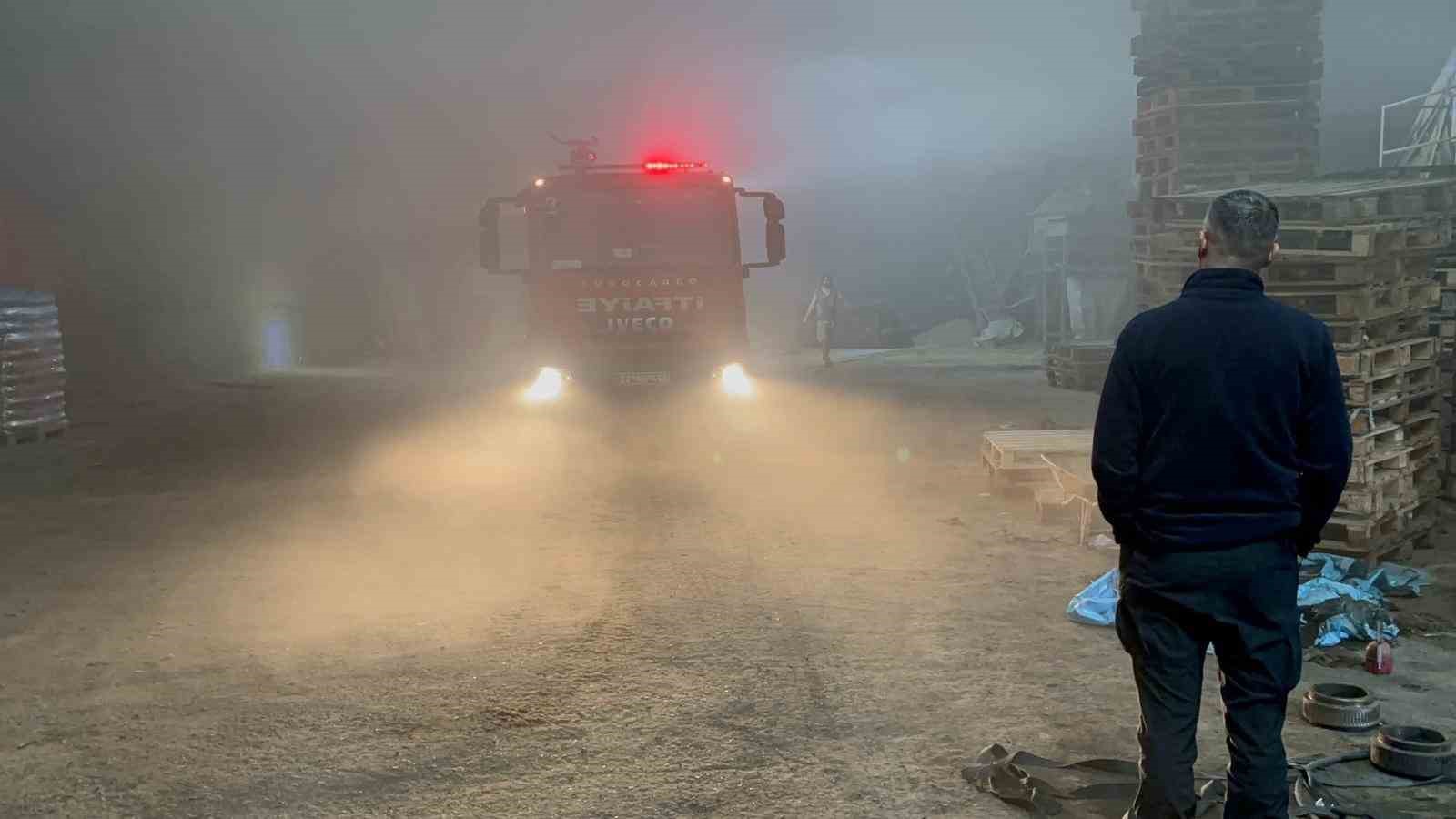 edirnede palet fabrikasinda yangin 0 RjeiZBdi