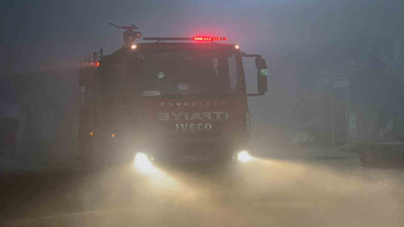 edirnede palet fabrikasinda yangin 3