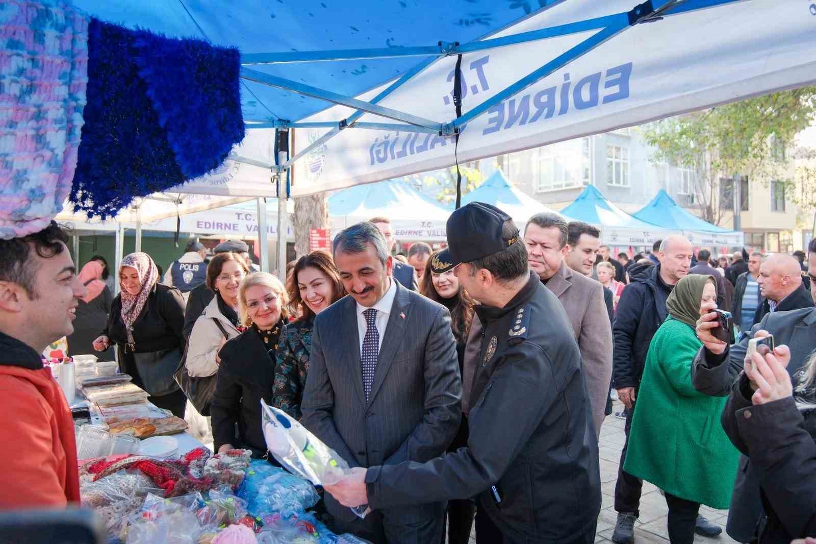 edirnede polis esleri tek yurek oldu tum urunler tukendi 2 BbYt7hQz