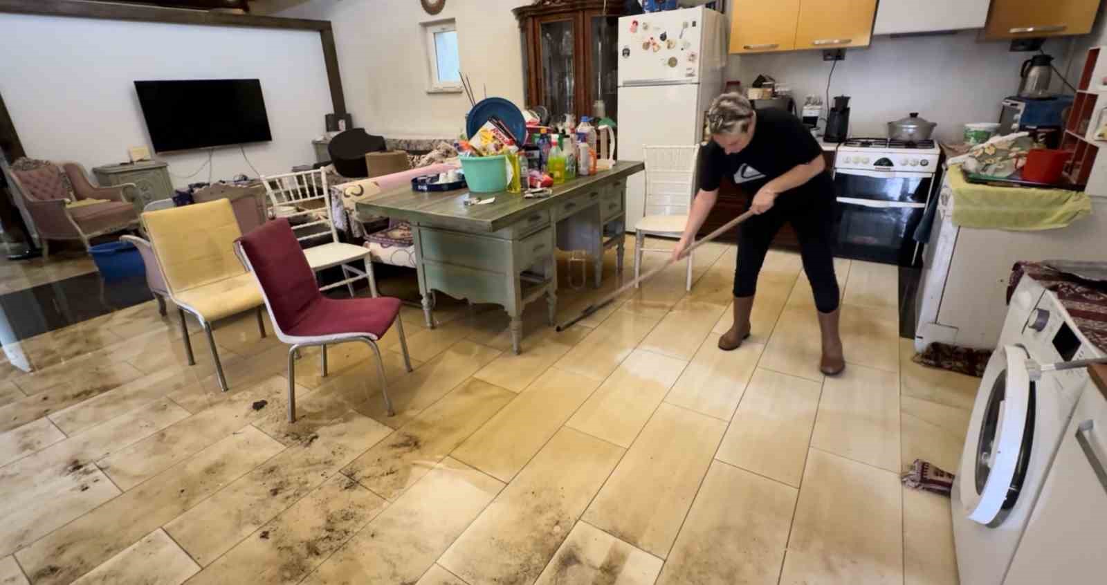 edirnede saganak sonrasi evleri su basti 5 6hBZn3tl