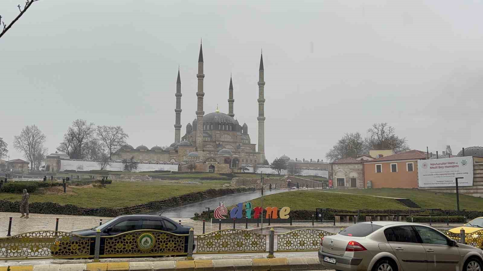 edirnede saganak yagis cadde ve sokaklar gole dondu 5 ZYHsn9J5