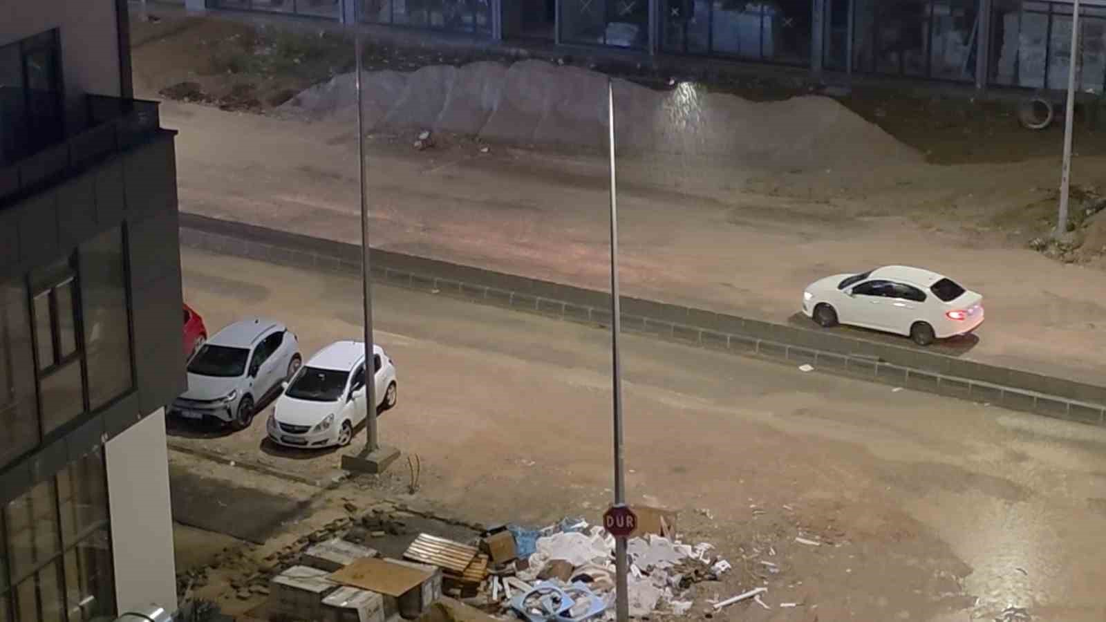 Edirne’de sağanak yağış etkili oldu 4 edirnede saganak yagis etkili oldu 0 zEpQeadC
