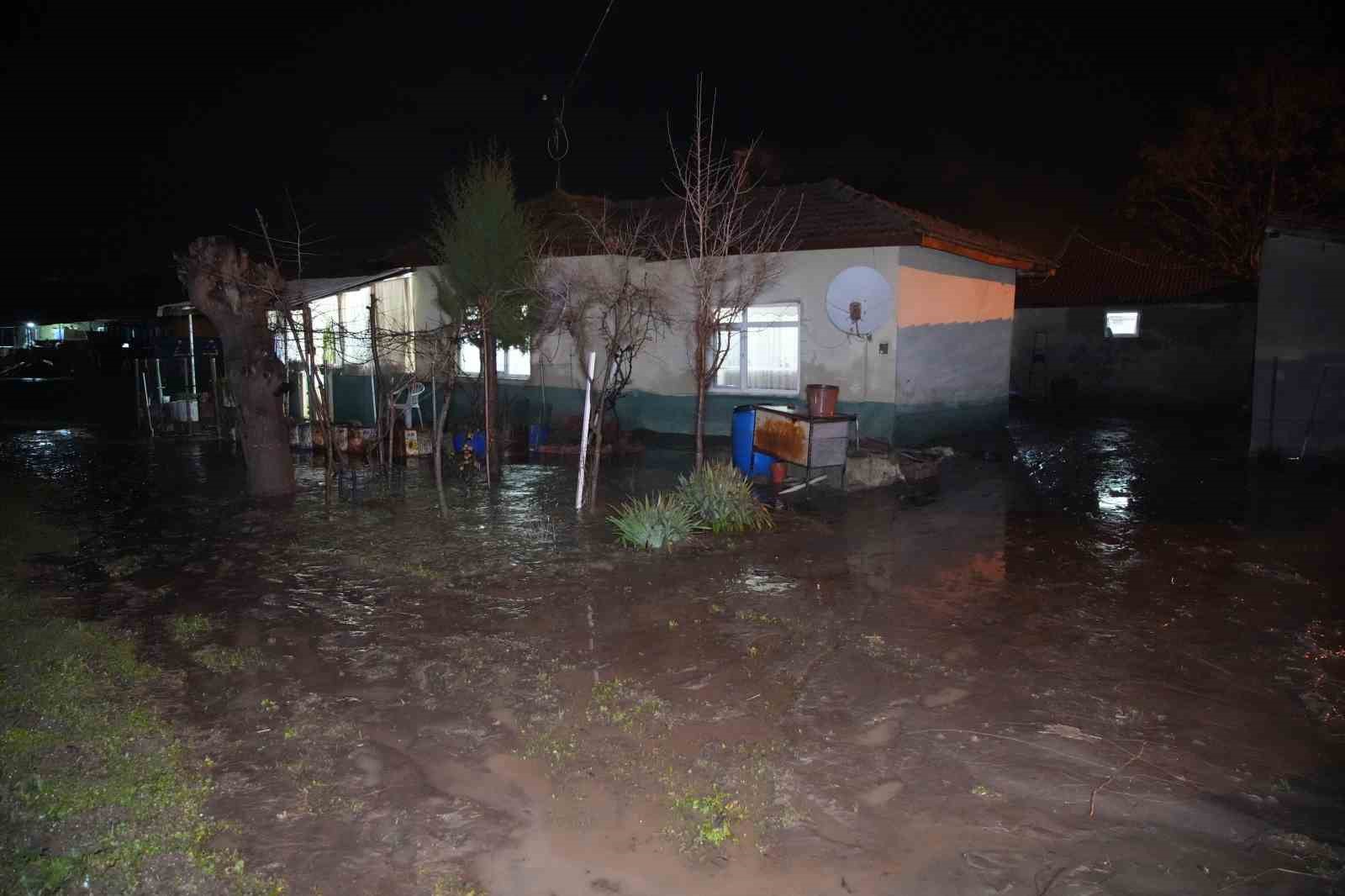 edirnede saganak yagis su baskinlarina yol acti 0 V8HYRecw