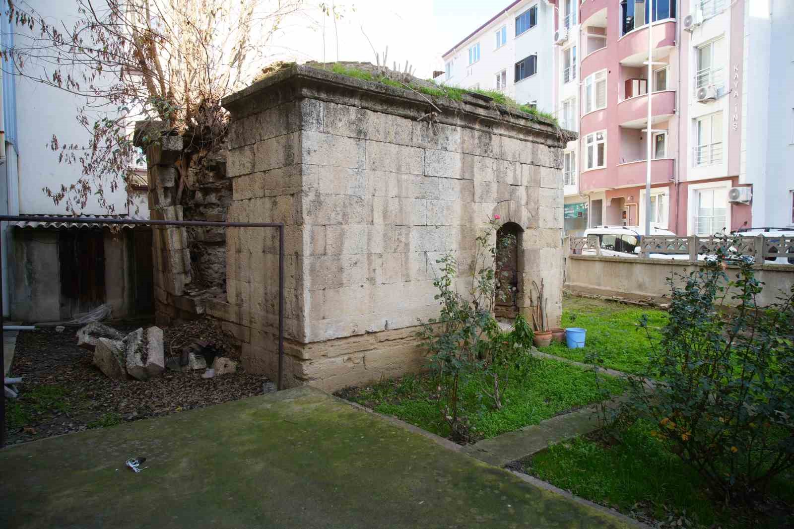 edirnede tarihi turbe restore edilmeyi bekliyor 8 26TeTn2P