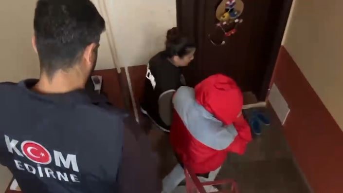Edirne’de tefecilik operasyonu: 1 şüpheli tutuklandı 8 edirnede tefecilik operasyonu 1 supheli tutuklandi 4 KuhInXcY