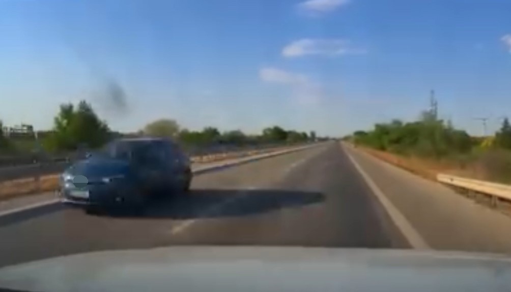 edirnede ters yonde ilerleyen otomobil trafikte tehlike sacti 0 hVhuftSL