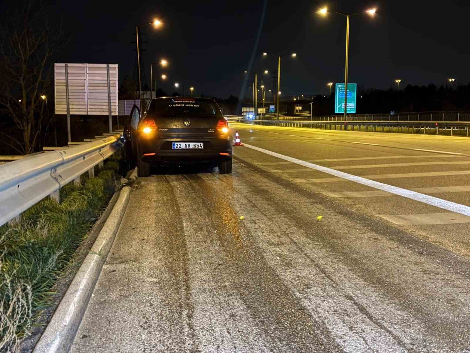 edirnede ters yone giren alkollu surucu kaza yapti 2 yarali 2 Wlgy4grX