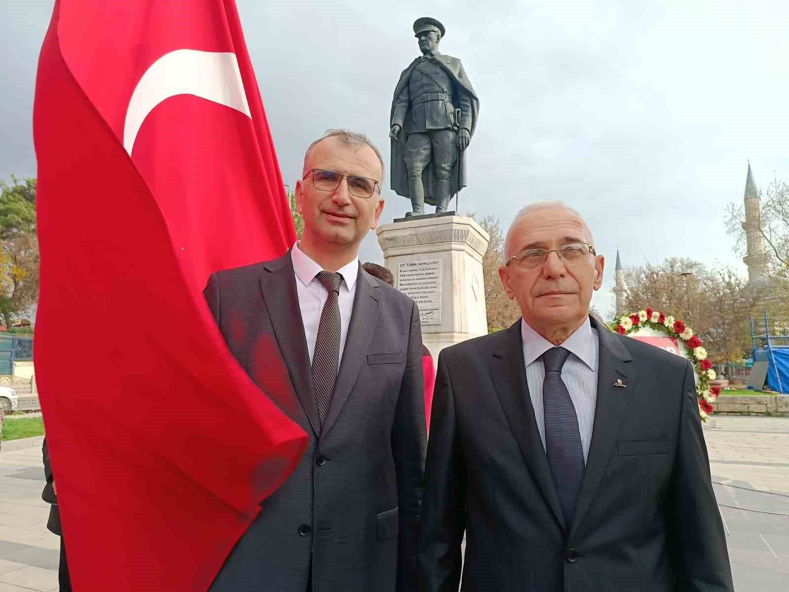 edirnede ticaret lisesi mezunlari selimiyenin golgesinde bulustu 4 WtuiwsPp