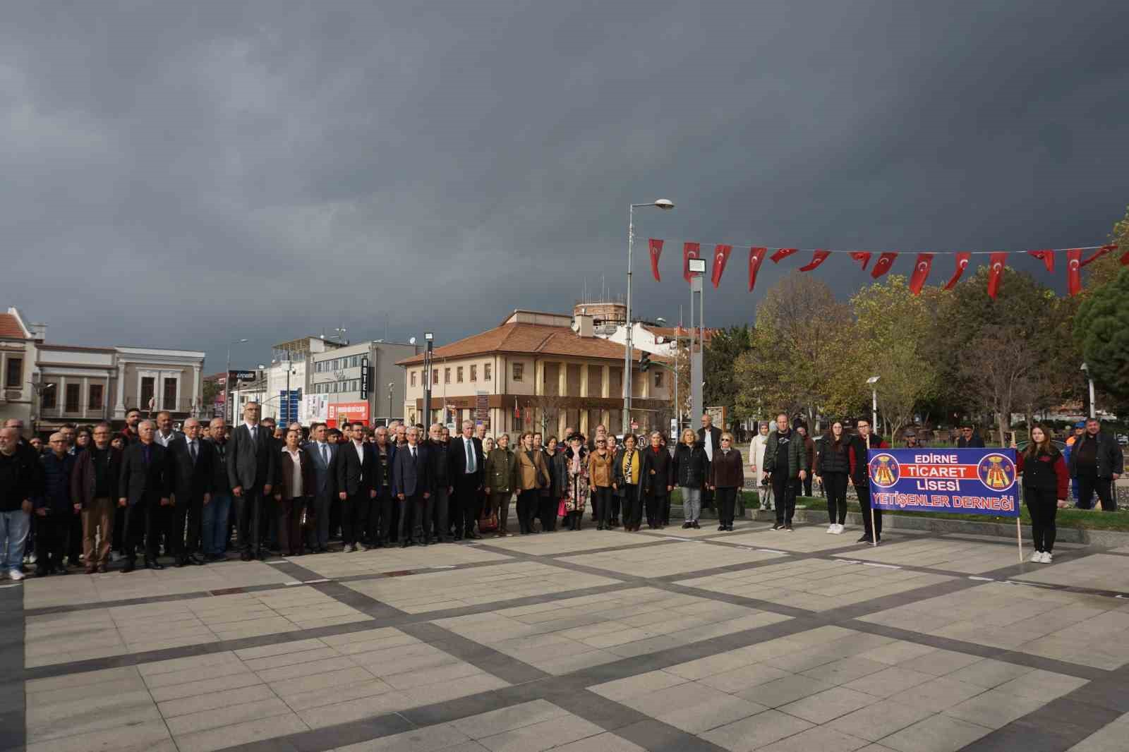 edirnede ticaret lisesi mezunlari selimiyenin golgesinde bulustu 6 OhGmS4Mh