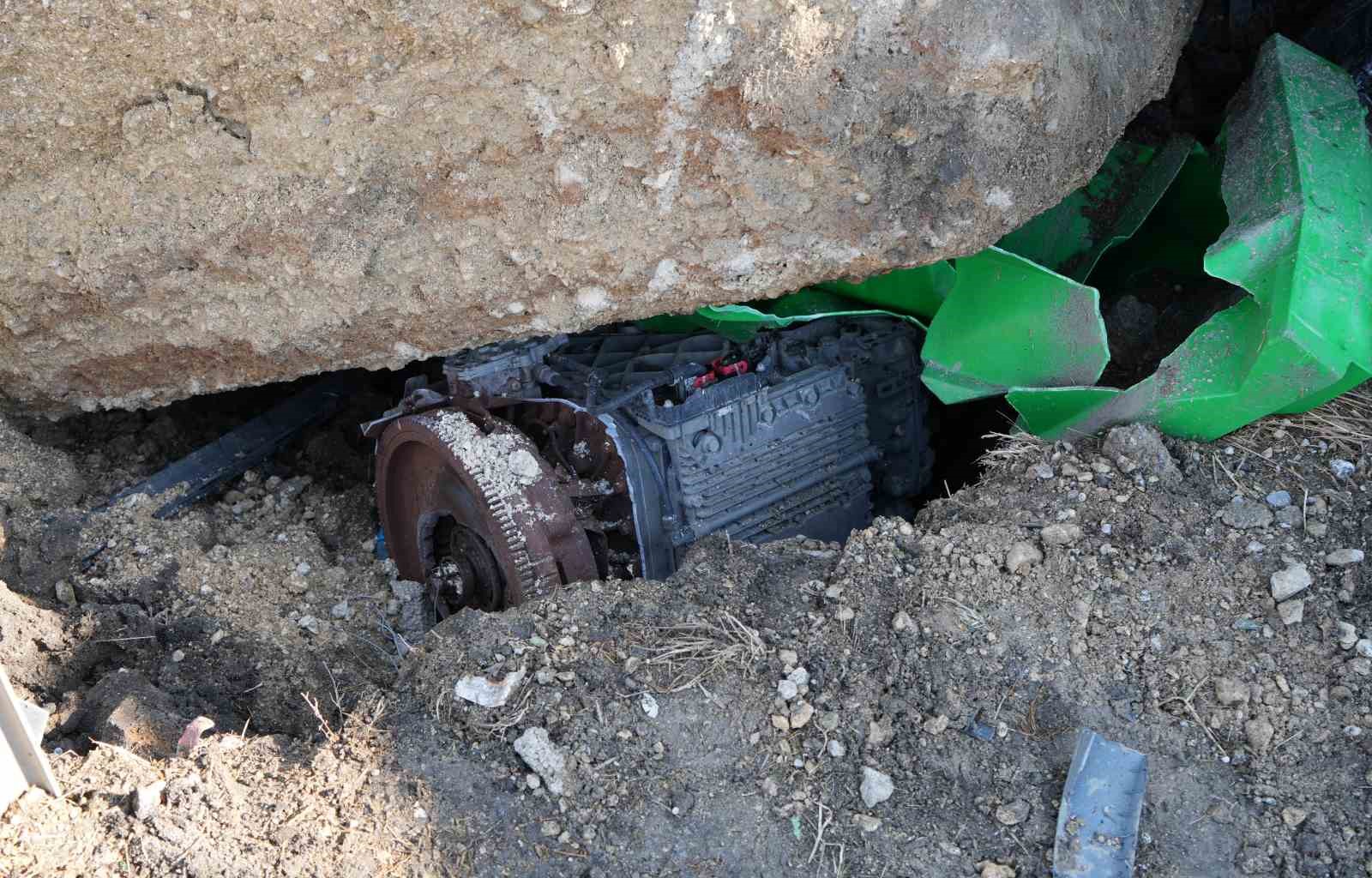 edirnede tir yon tabelasina carpti surucu yaralandi 8 5FPfHjaS