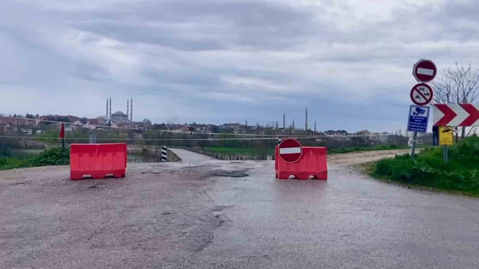 edirnede tunca nehri tasti sarachane koprusu trafige kapandi 5 a12EvBAp
