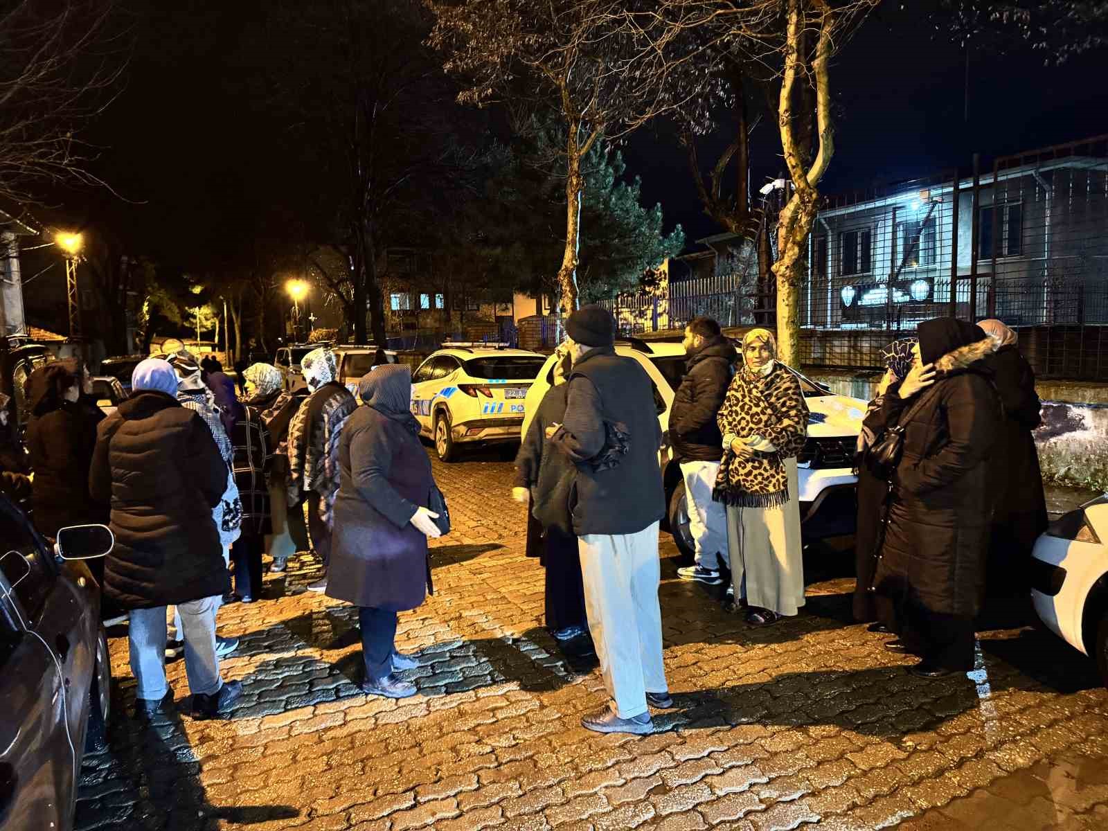 edirnede umre vaadiyle 17 kisiyi dolandirdilar 1 qF9ZDHiF