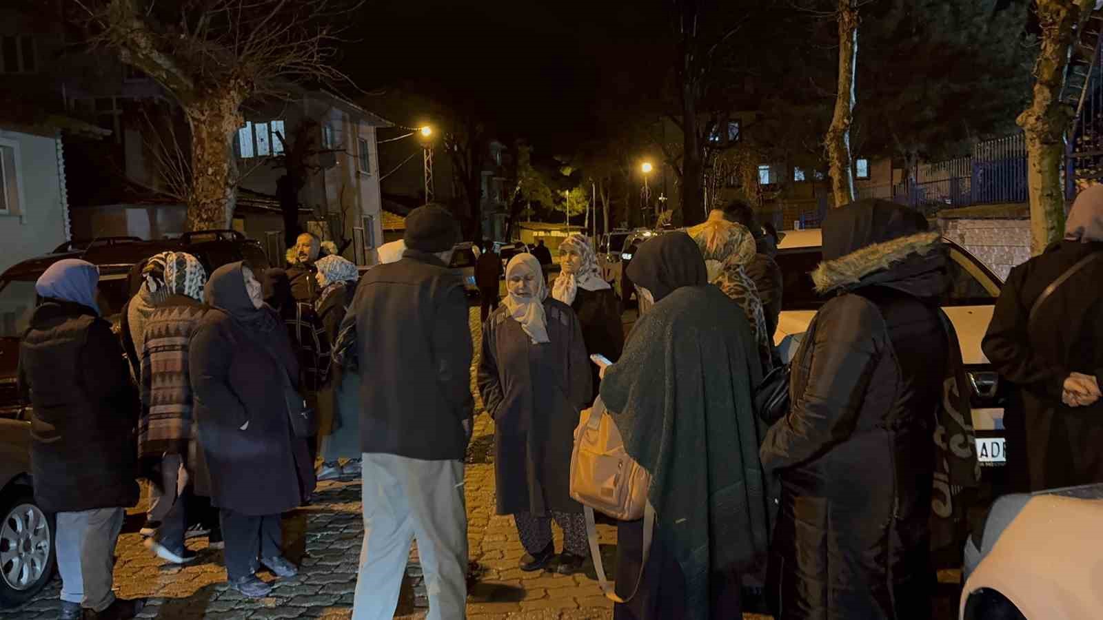 edirnede umre vaadiyle 17 kisiyi dolandirdilar 3 Wf9zBQcq
