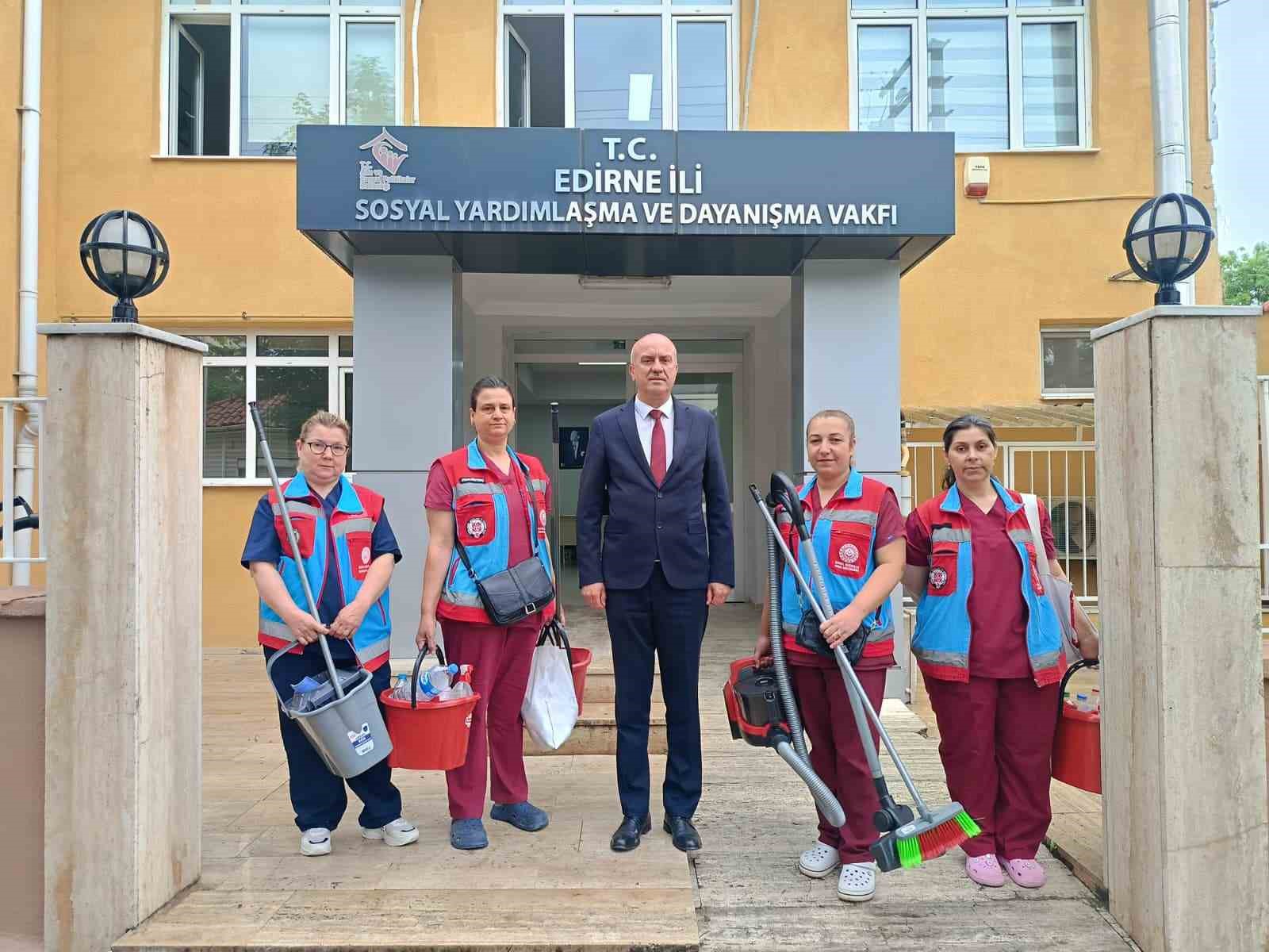 edirnede vefa hizmetleri yuzleri gulduruyor gonulleri isitiyor 0 DwQmQXki