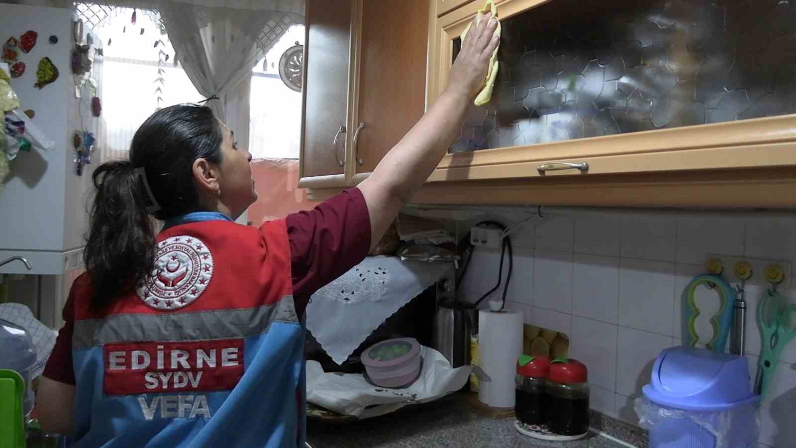 edirnede vefa hizmetleri yuzleri gulduruyor gonulleri isitiyor 4 LSbvpkqv