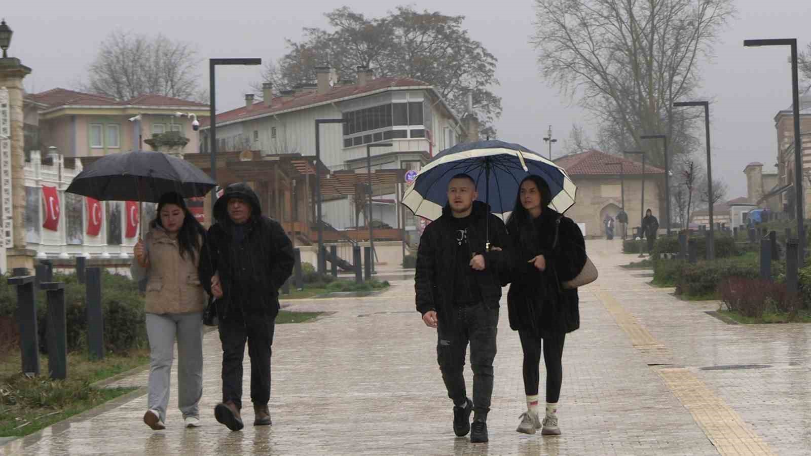 edirnede yagmur etkili oldu cadde ve sokaklar gole dondu 3 i6IZlzLJ