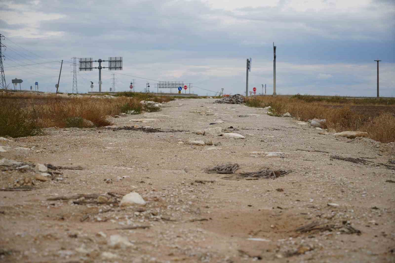 edirnede yol cilesi bitmiyor bozuk yol araclara zarar veriyor 0 LyWv9ibJ