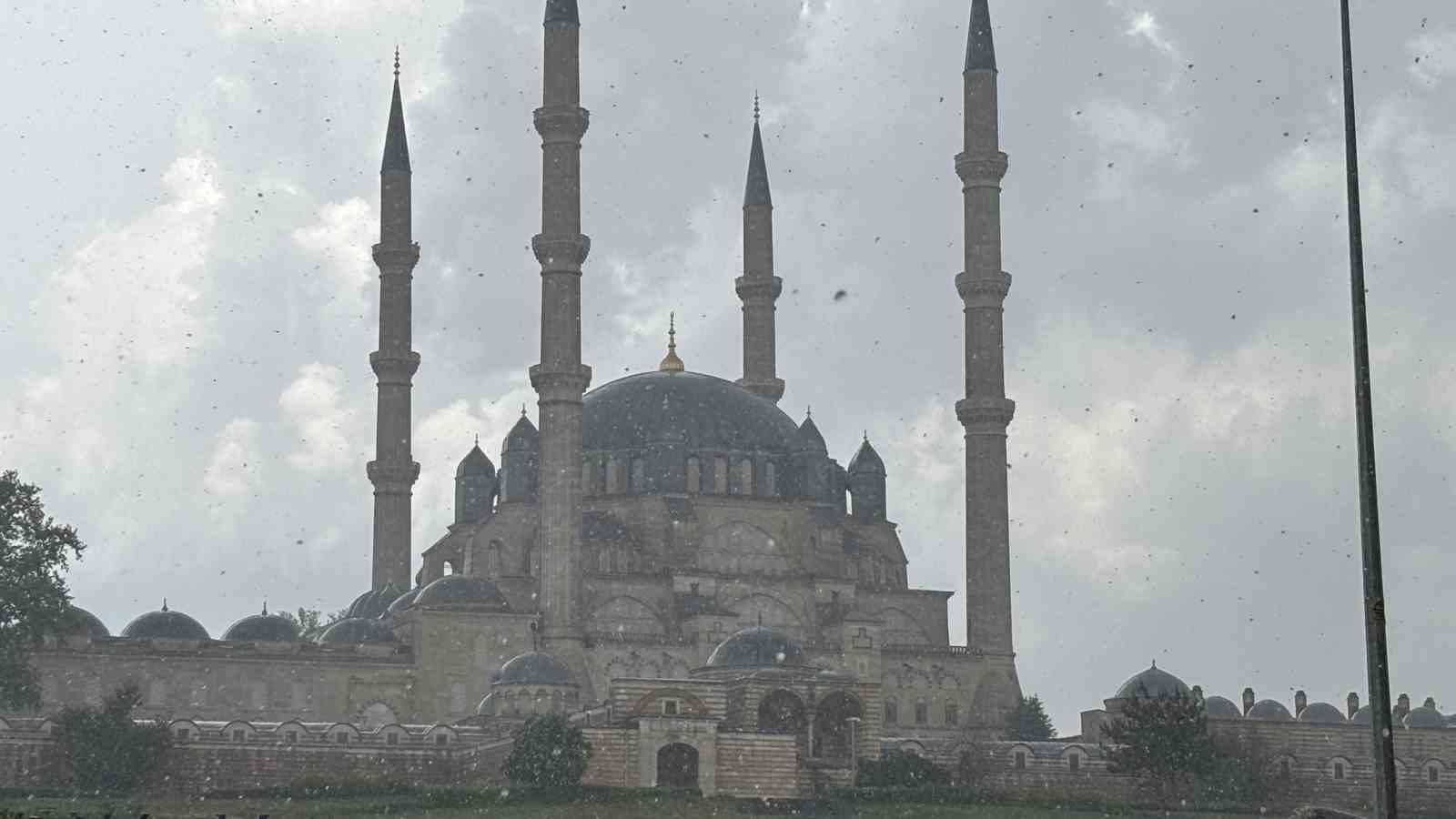 edirnede yollar gole dondu araclar mahsur kaldi 3