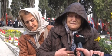 edirnekapi-sehitliginde-duygusal-anlar-92-yasindaki-anne-gozyaslarini-tutamadi-AAKcMd32.jpg