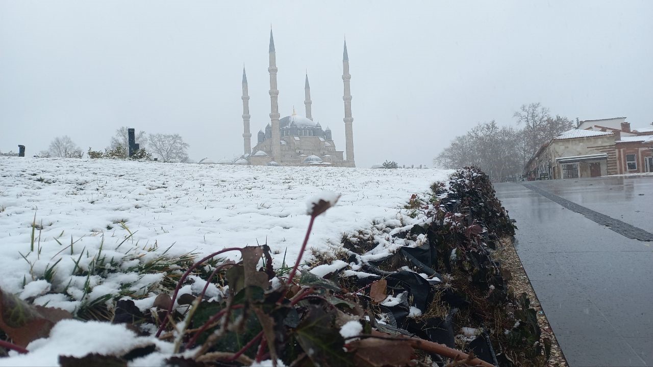 edirnenin bazi ilcelerinde tasimali egitime 1 gun ara verildi 2 2jmmkkOr