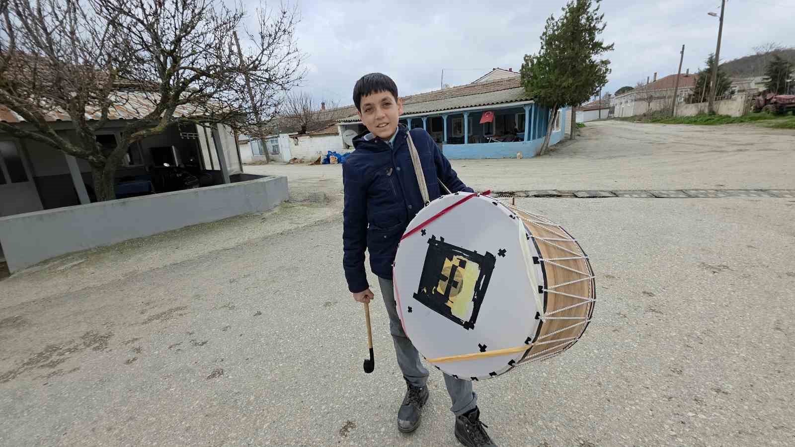 edirnenin en kucuk ramazan davulcusu 400 haneyi sahura kaldiriyor 4 ECWnladP