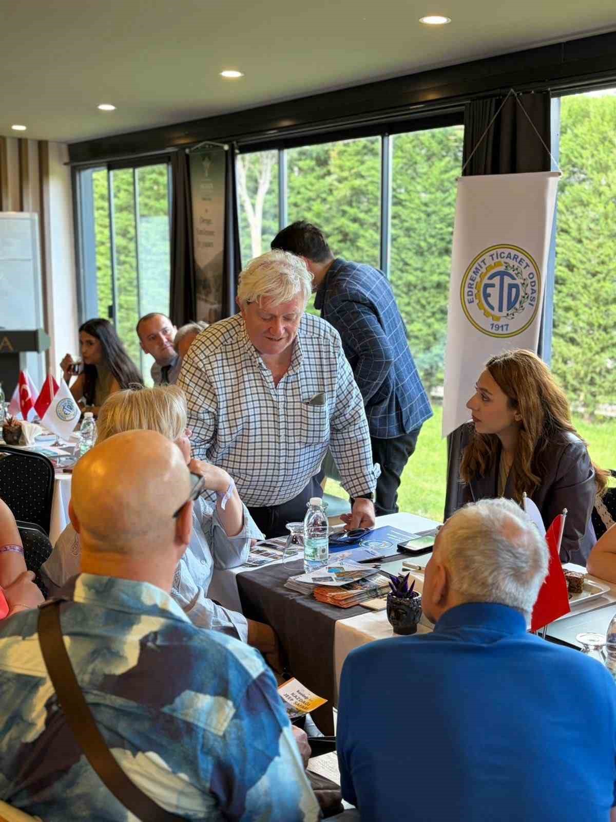 edremit korfezinde turizm zirvesi 0 NGlSSODc