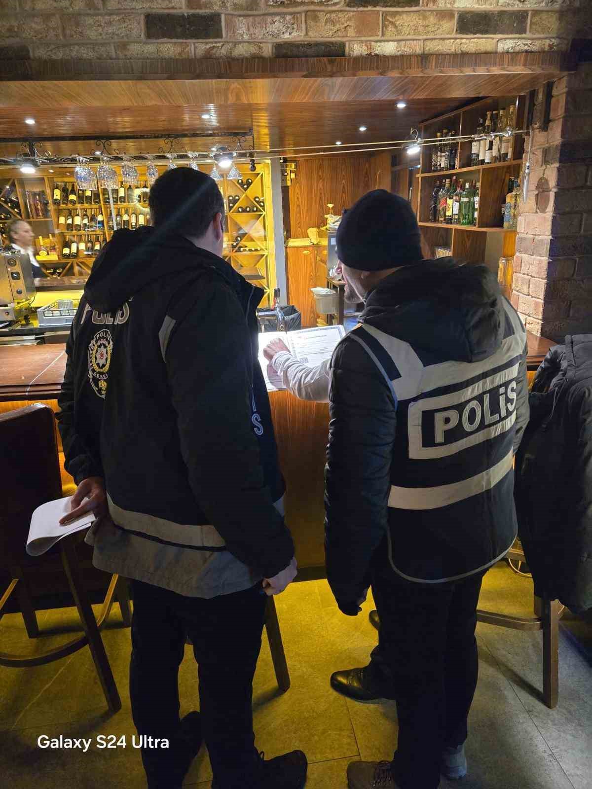 edremit polisi yilbasinda kus ucurtmadi 3 MfT6Fh32