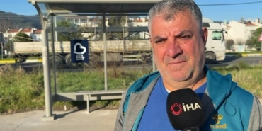 edremitte-bir-babanin-kizi-islanmasin-diye-yaptigi-durak-belediyeyi-harekete-gecirdi-LyJxKB48.jpg