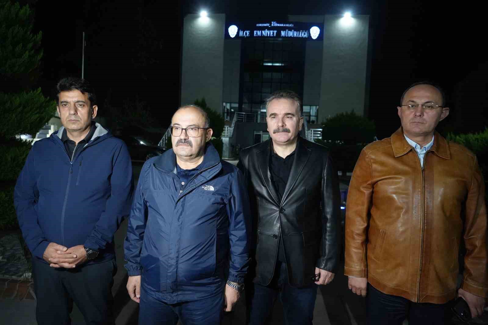 Edremit’te dehşet: gasp ettiği araçla 2 kişiyi öldürdü, 2’si polis 5 kişiyi yaraladı, ölü olarak ele geçirildi 13 edremitte dehset gasp ettigi aracla 2 kisiyi oldurdu 2si polis 5 kisiyi yaraladi olu JeRLVWDM