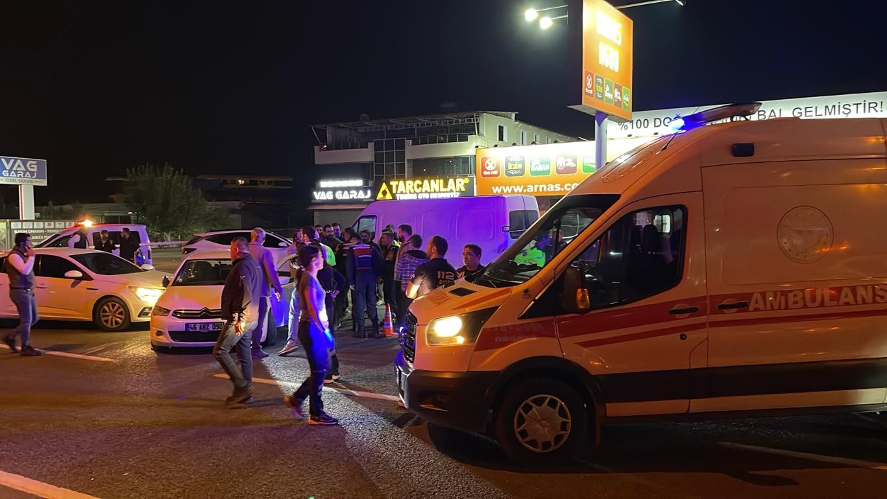 Edremit’te dehşet: gasp ettiği araçla 2 kişiyi öldürdü, 2’si polis 5 kişiyi yaraladı, ölü olarak ele geçirildi 10 edremitte dehset gasp ettigi aracla 2 kisiyi oldurdu 2si polis 5 kisiyi yaraladi olu i9kAhNsp