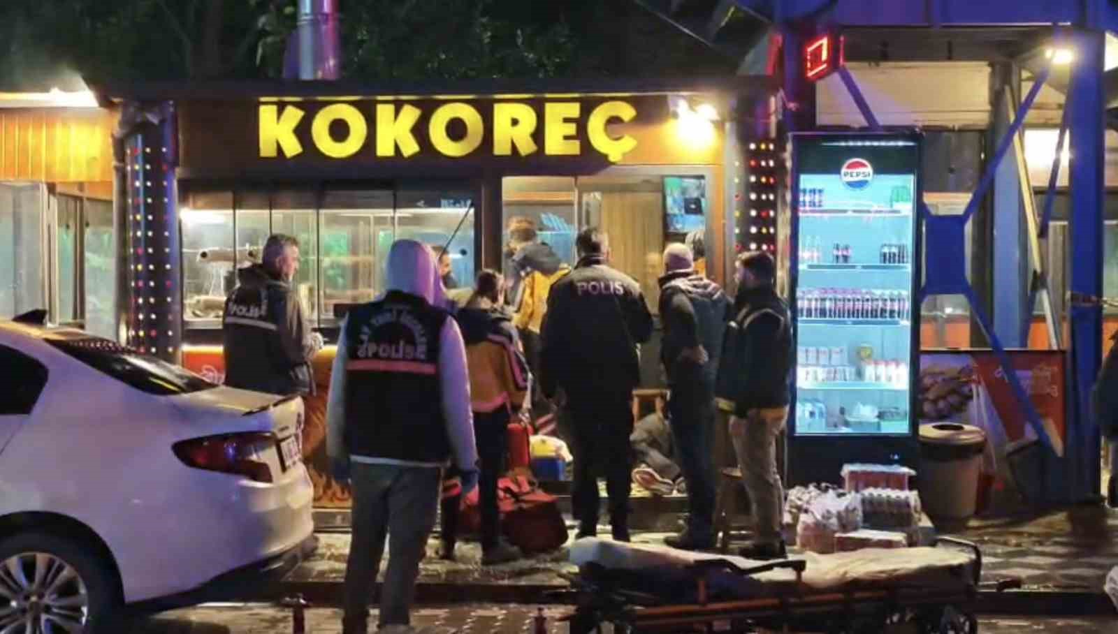 Edremit’te kokoreç dükkanına silahlı saldırı: 2’si ağır 3 yaralı 5 edremitte kokorec dukkanina silahli saldiri 2si agir 3 yarali 1 6lQbgjXX