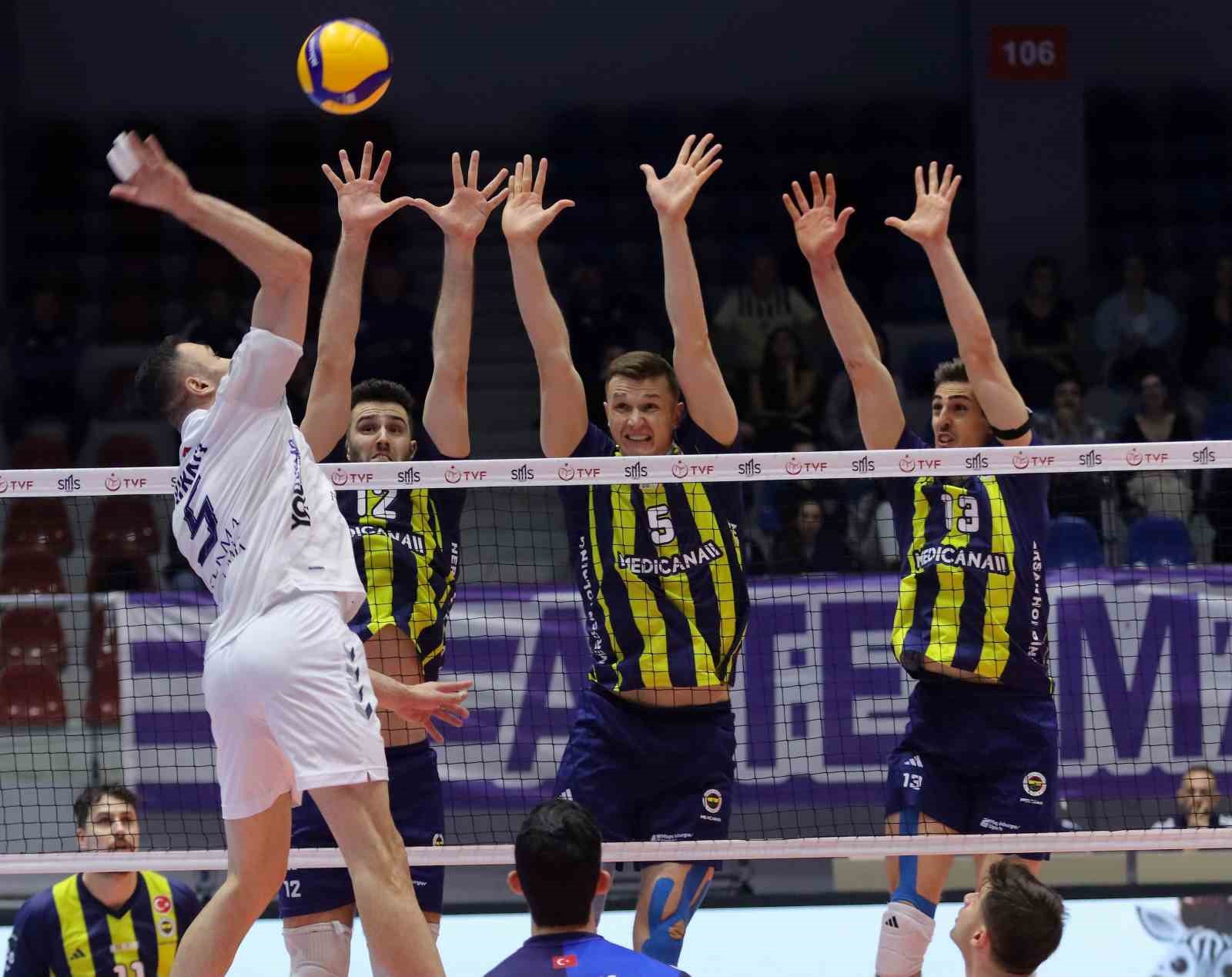 efeler ligi altekma 1 fenerbahce 3 2 EeeHdJ3S