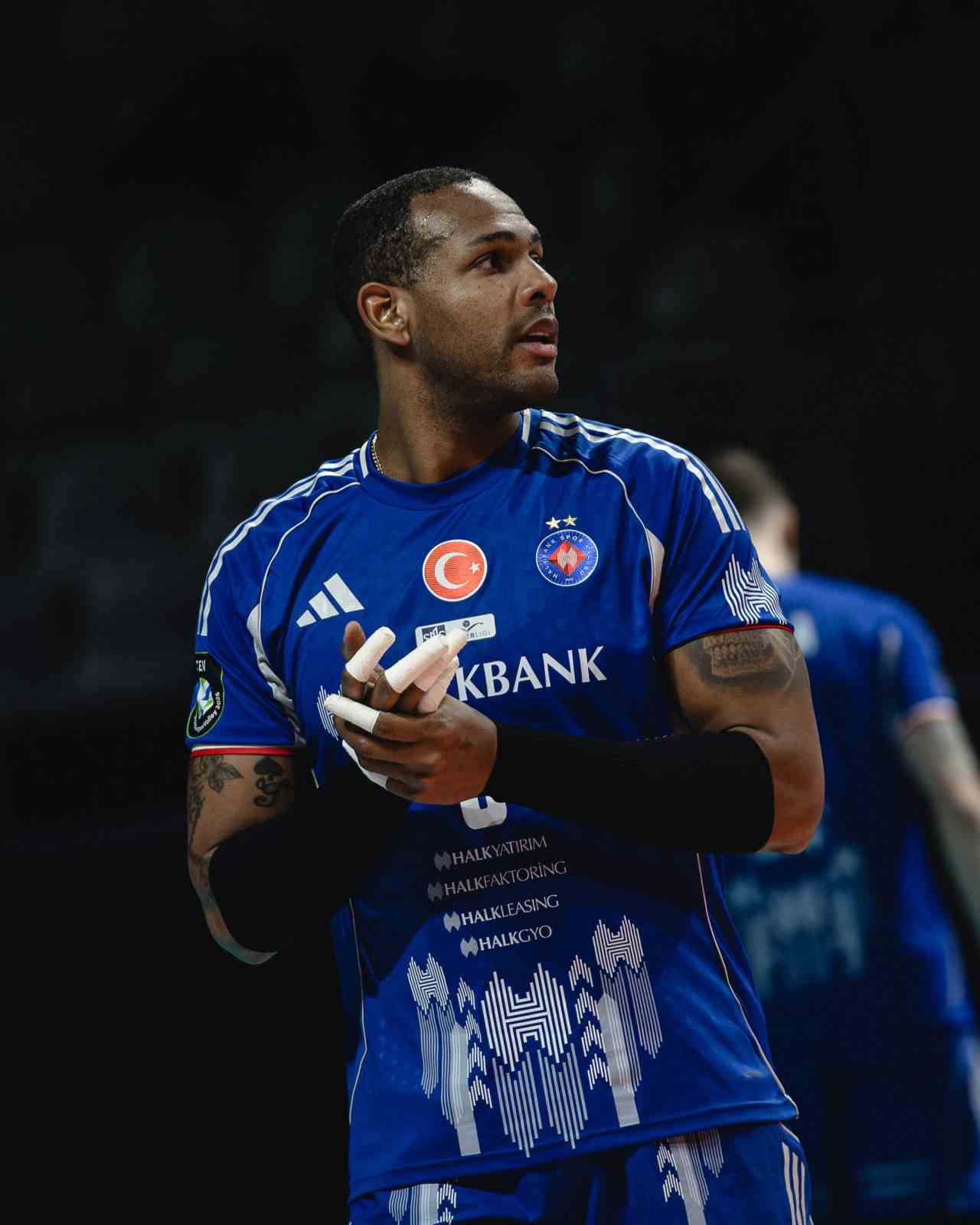 efeler ligi galatasaray 3 halkbank 0 23 pPpyPt4W