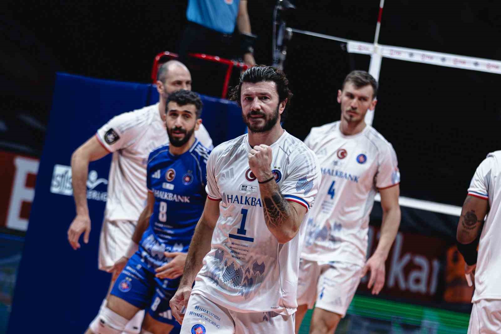 efeler ligi halkbank 3 altekma 0 10 74irGtze