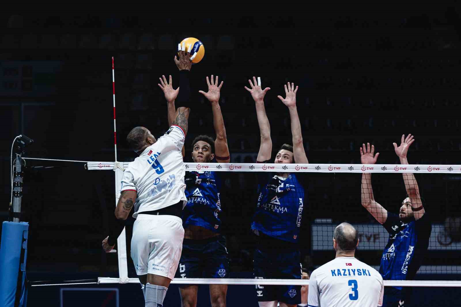 efeler ligi halkbank 3 altekma 0 7